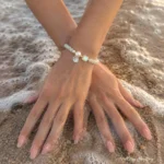 Дамска гривна VALLREY „Левкотея“ с аквамарин, естествени перли и кристали Swarovski